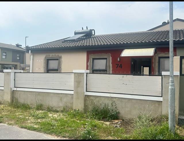 3 BEDROOM HOUSE FOR SALE IN BLACKHEATH INDUSTRIAL